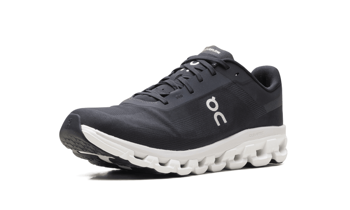 ON RUNNING MENS Cloudflow 4 "Black White" 3MD30100299 3MD30100299 from Stadium Goods