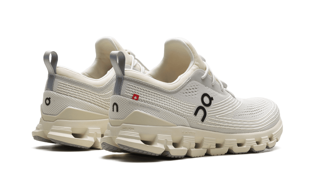 ON RUNNING WOMENS On Cloud X Z5 Womens "Ice Cream" 3WE30282538 3WE30282538 from Stadium Goods
